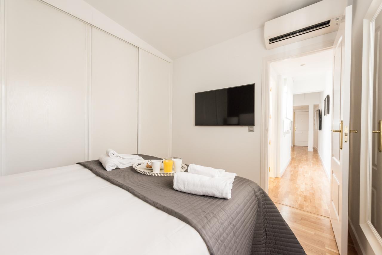 Latina Suite Madrid Exteriér fotografie