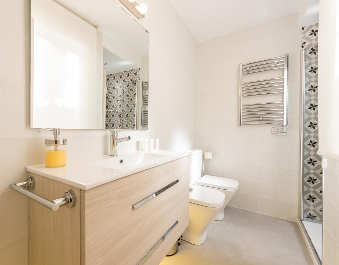 Latina Suite Madrid Pokoj fotografie